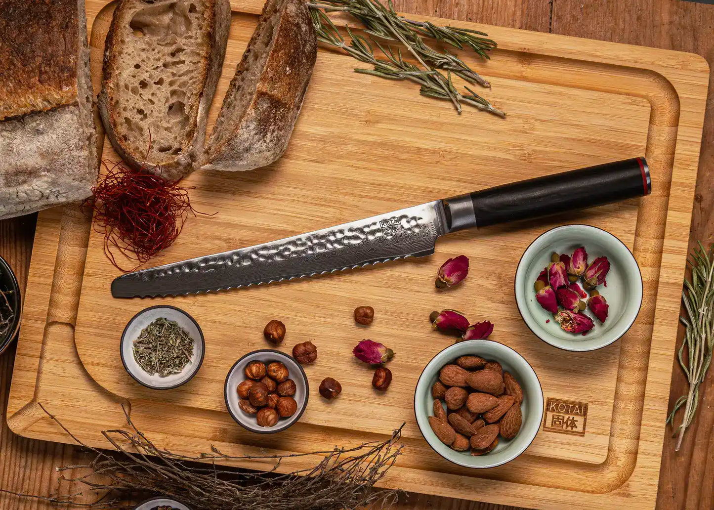 20 cm Serrated Bread knife with 440C blade and pakkawood handle.