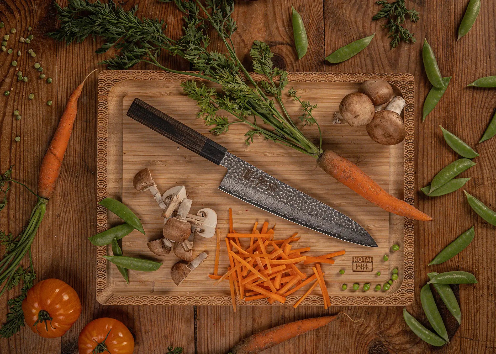 210 mm chef Gyuto knife with VG-10 Damascus blade and pakkawood handle.