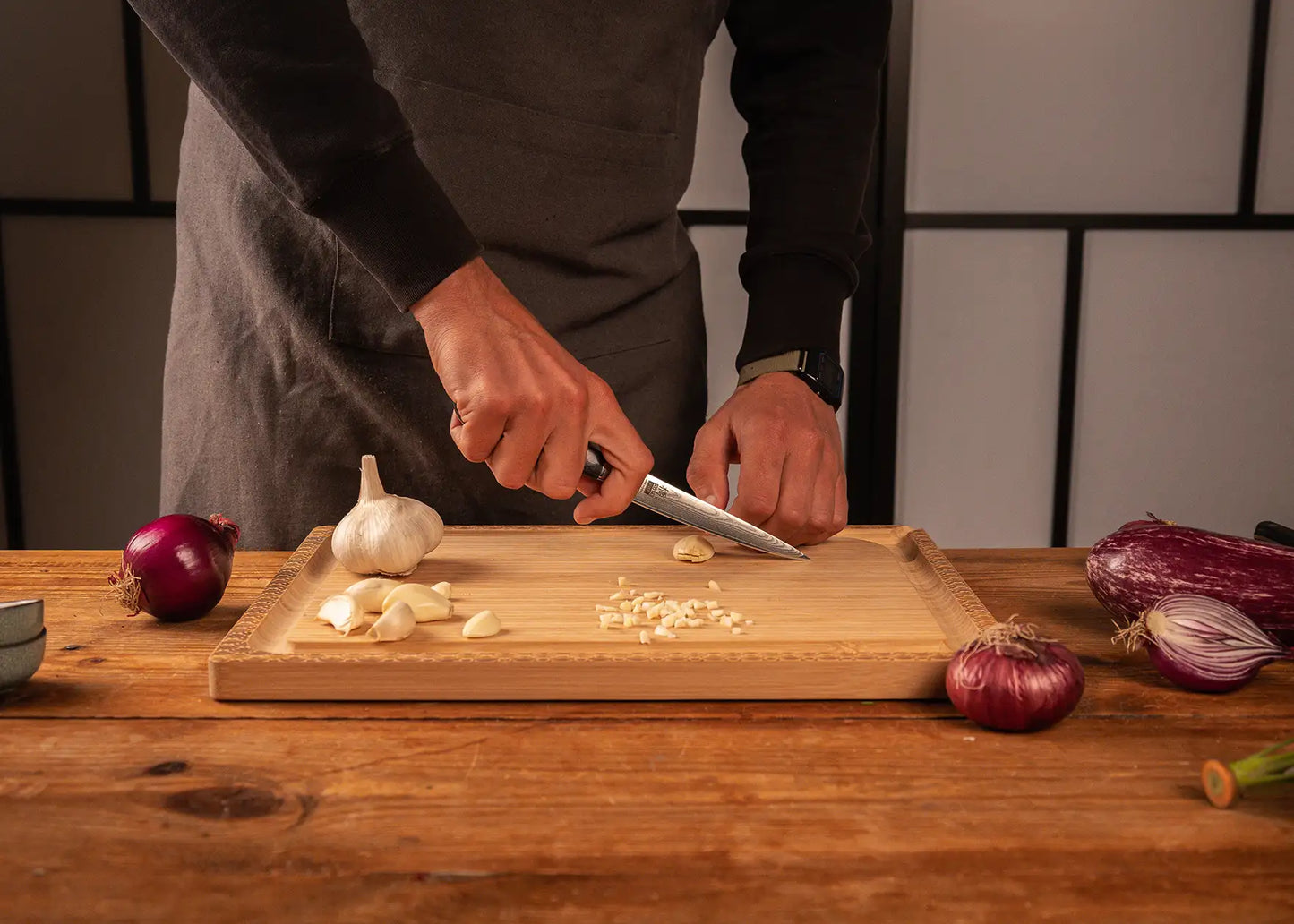 120 mm petty knife with MVS10Cob Damascus blade and pakkawood handle.