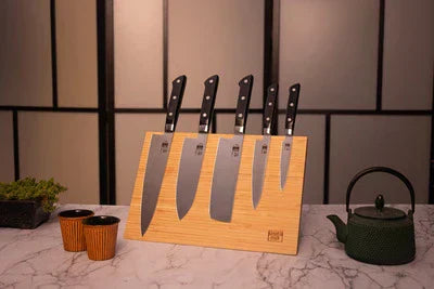 Avoiding and Removing Rust From a Kitchen Knife: The Complete Guide