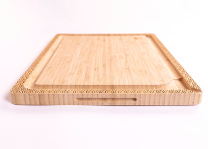 Tagliere in Bambù (motivo ondulato) – 40 × 30 × 2 cm