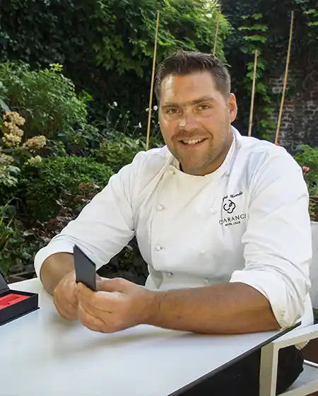 Picture of Thibaut Gamba with our knife.