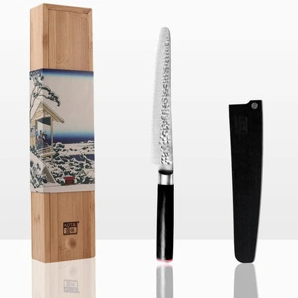 The KOTAI serrated knife is made of high-quality Japanese 440C stainless steel, and comes with its beautiful bamboo gift box and its bamboo blade guard Saya.